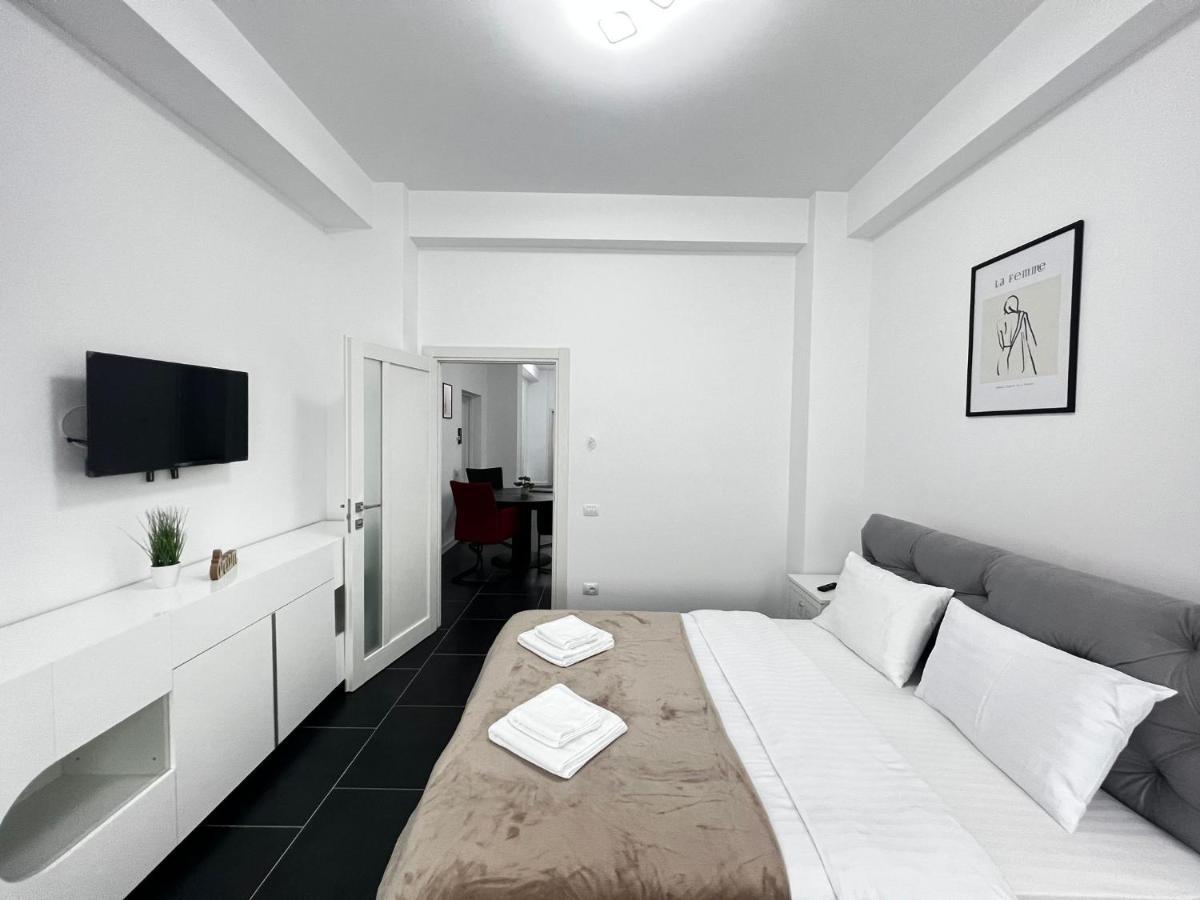 Luxury Cozy Apartments - City Center Suceava Bagian luar foto