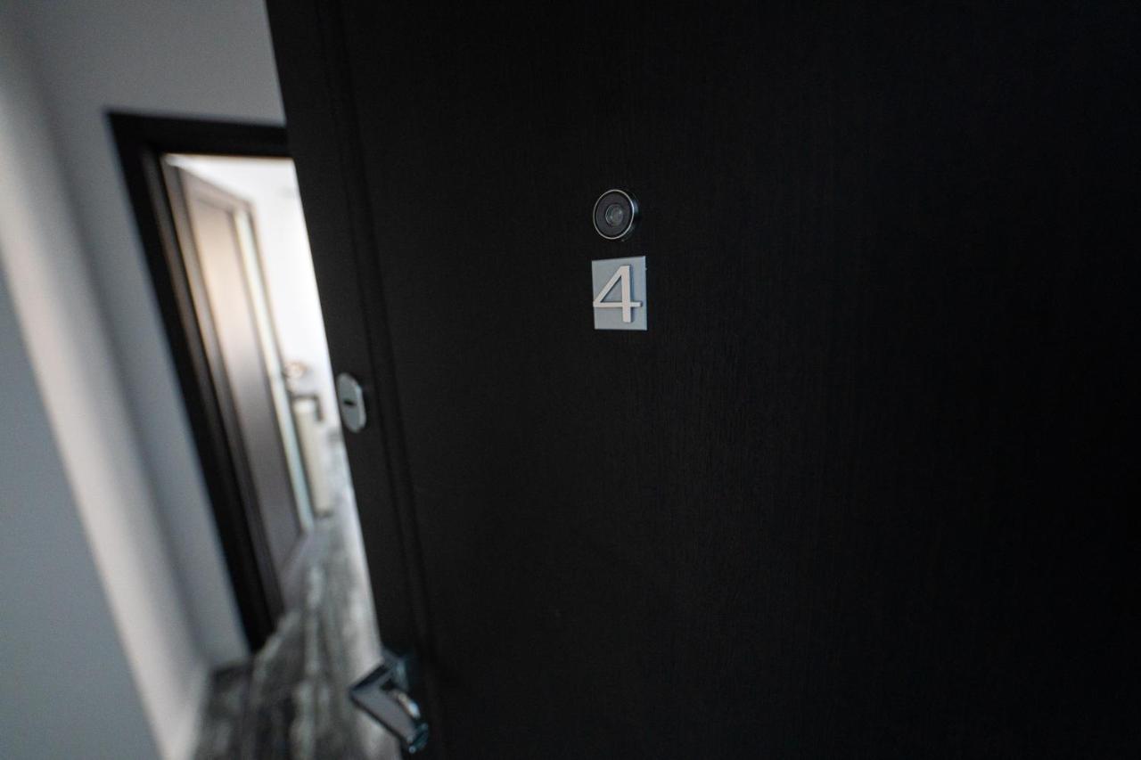 Luxury Cozy Apartments - City Center Suceava Bagian luar foto
